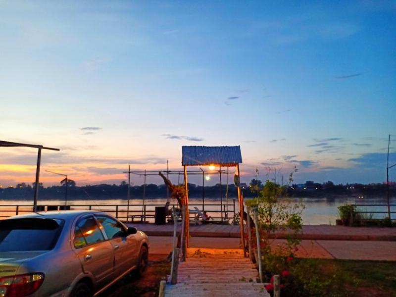 Sofa Gallery Hotel Nong Khai Buitenkant foto