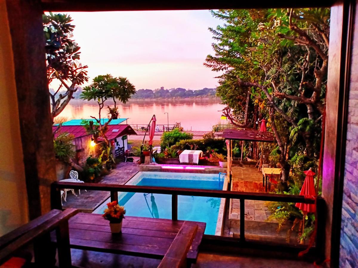 Sofa Gallery Hotel Nong Khai Buitenkant foto