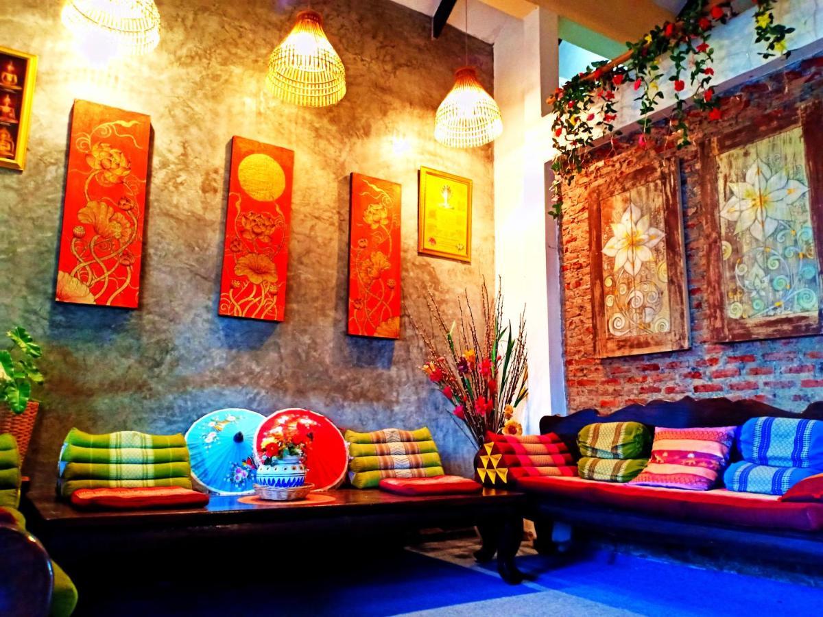 Sofa Gallery Hotel Nong Khai Buitenkant foto