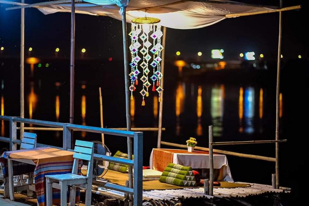 Sofa Gallery Hotel Nong Khai Buitenkant foto